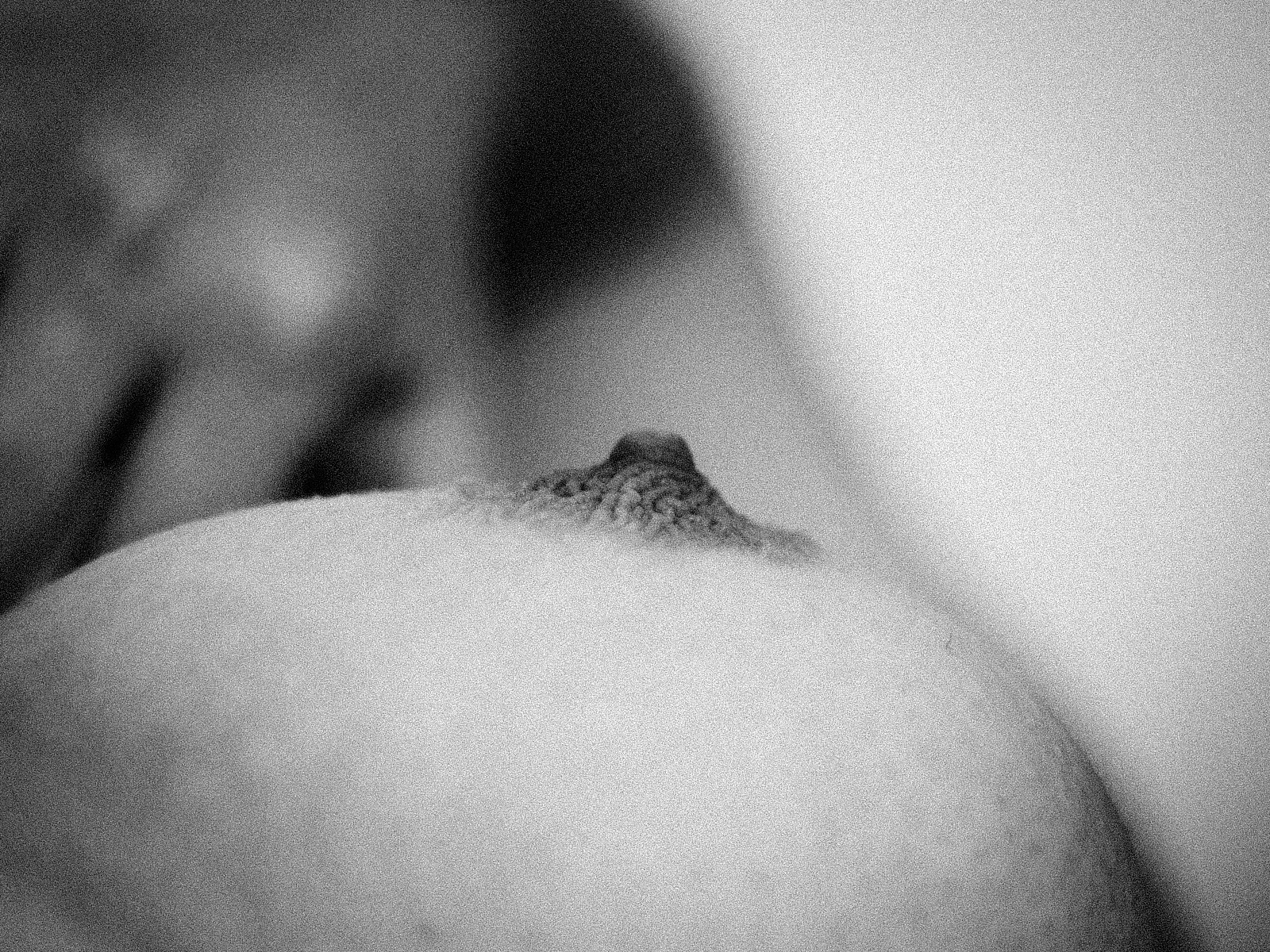 Resultado de imagen de mujer de senos de oro